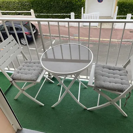Le Chti 100 M De La Vue Laterale Appartement